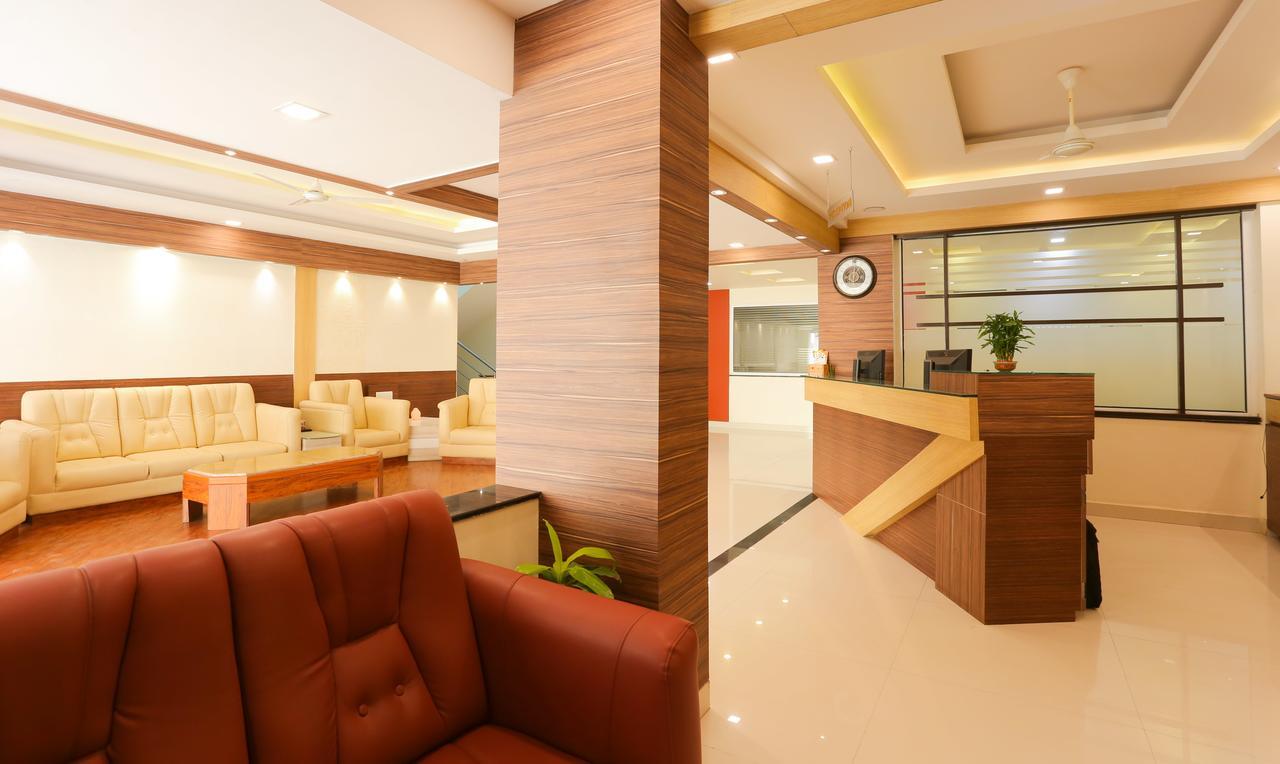 ทรีโบ โฮเต็ล เวิลด์ทรี เบลลาดูร์ Hotel บังกาลอร์ ภายนอก รูปภาพ